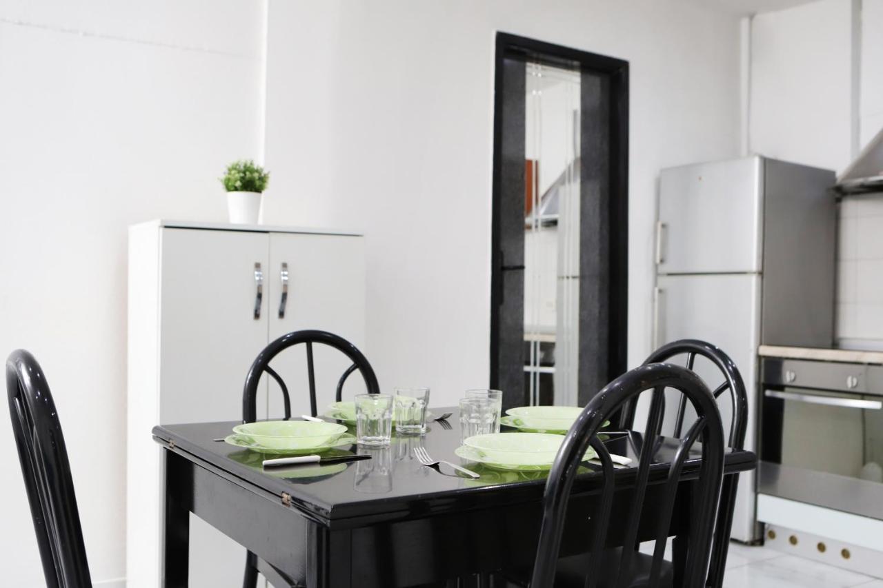 Napoli Centrale Budget Apartment Exterior foto